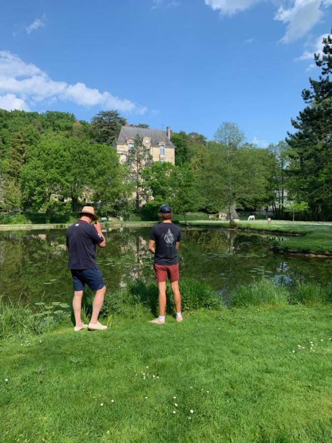 Gite Familial Chateau La Roche Racan Saint-Paterne-Racan Exterior foto